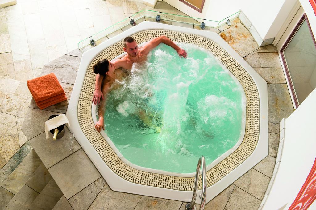 Parkhotel Wallgau 4 Sterne Superior Alpenjuwel Mit Spa Genuss, Golf & Wellness In Der Karwendel-Region Tradition Trifft Eleganz Im Stilvollen Rueckzugsort Kültér fotó
